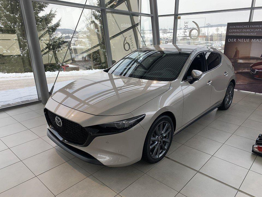 Mazda 3 SkyActiv Exclusive-line 2.5L e-Skyactiv