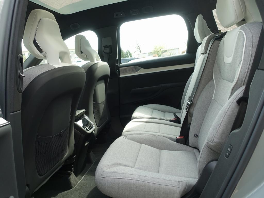 Volvo EX90