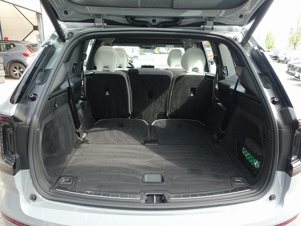 Volvo EX90