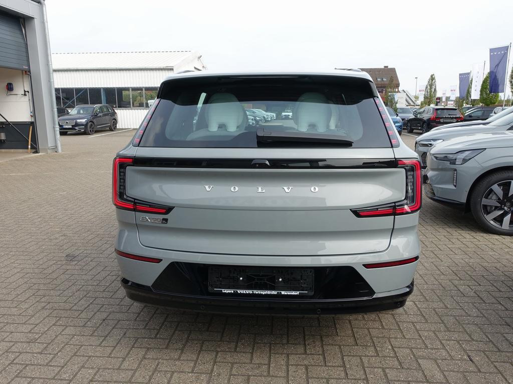 Volvo EX90