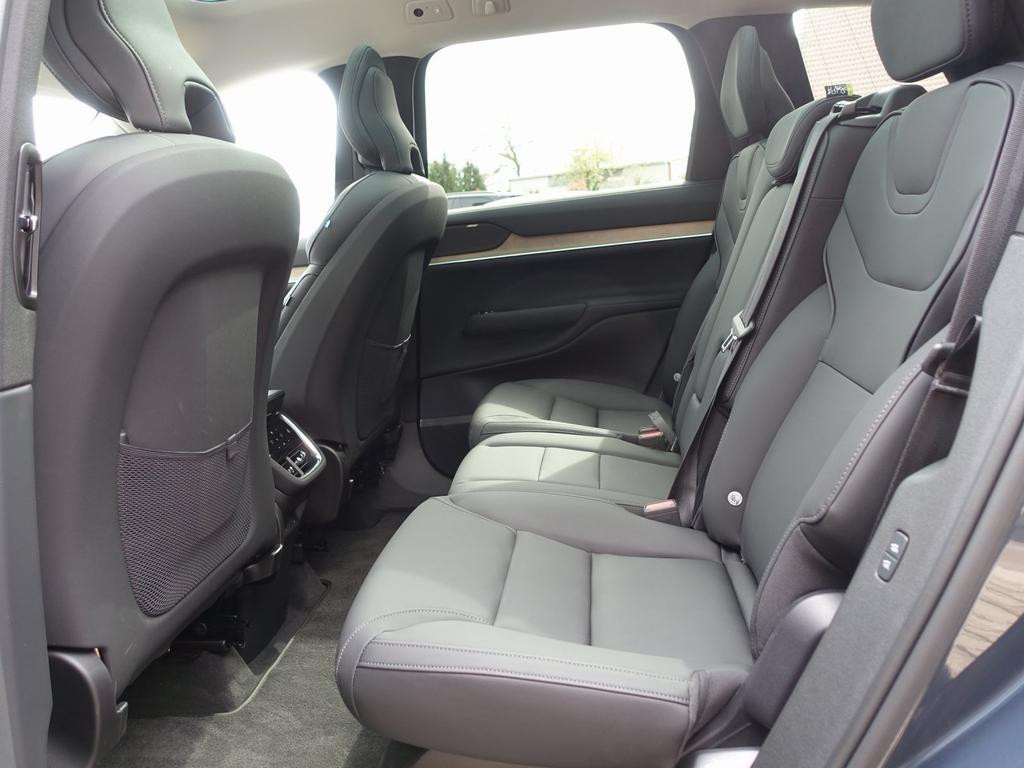 Volvo EX90