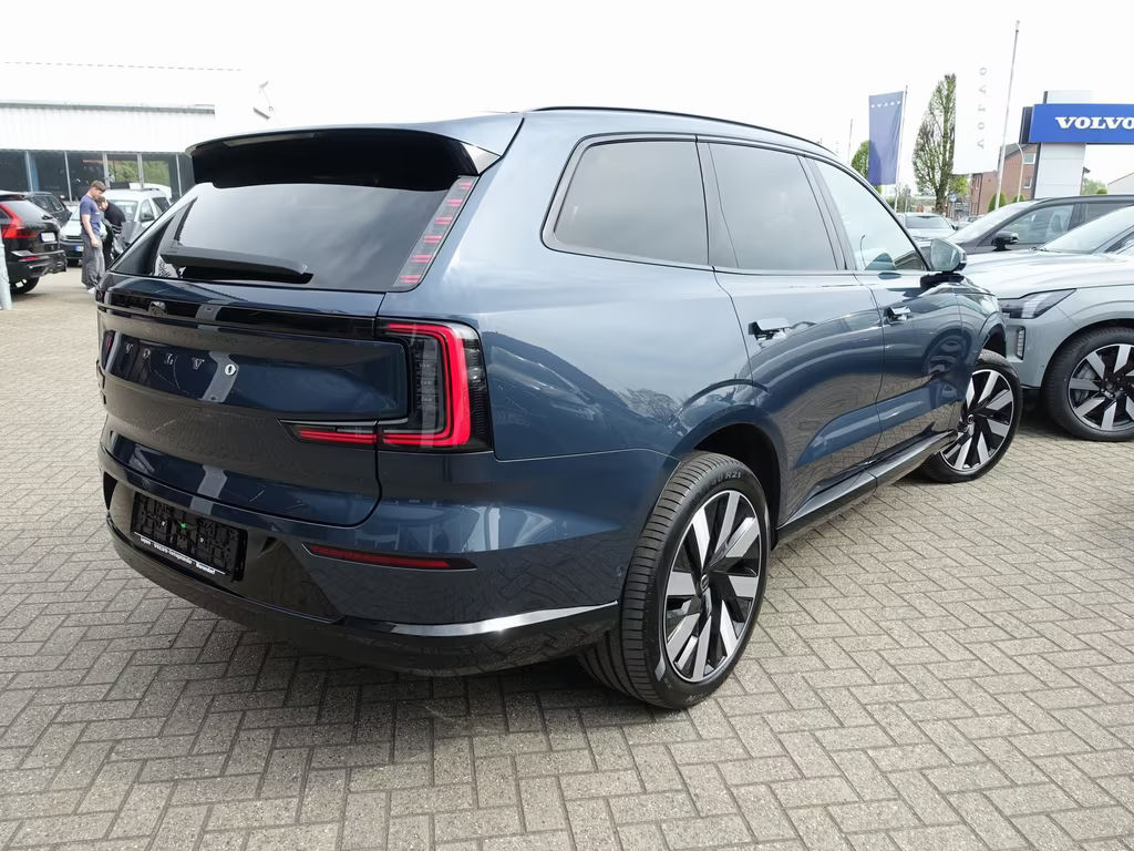 Volvo EX90
