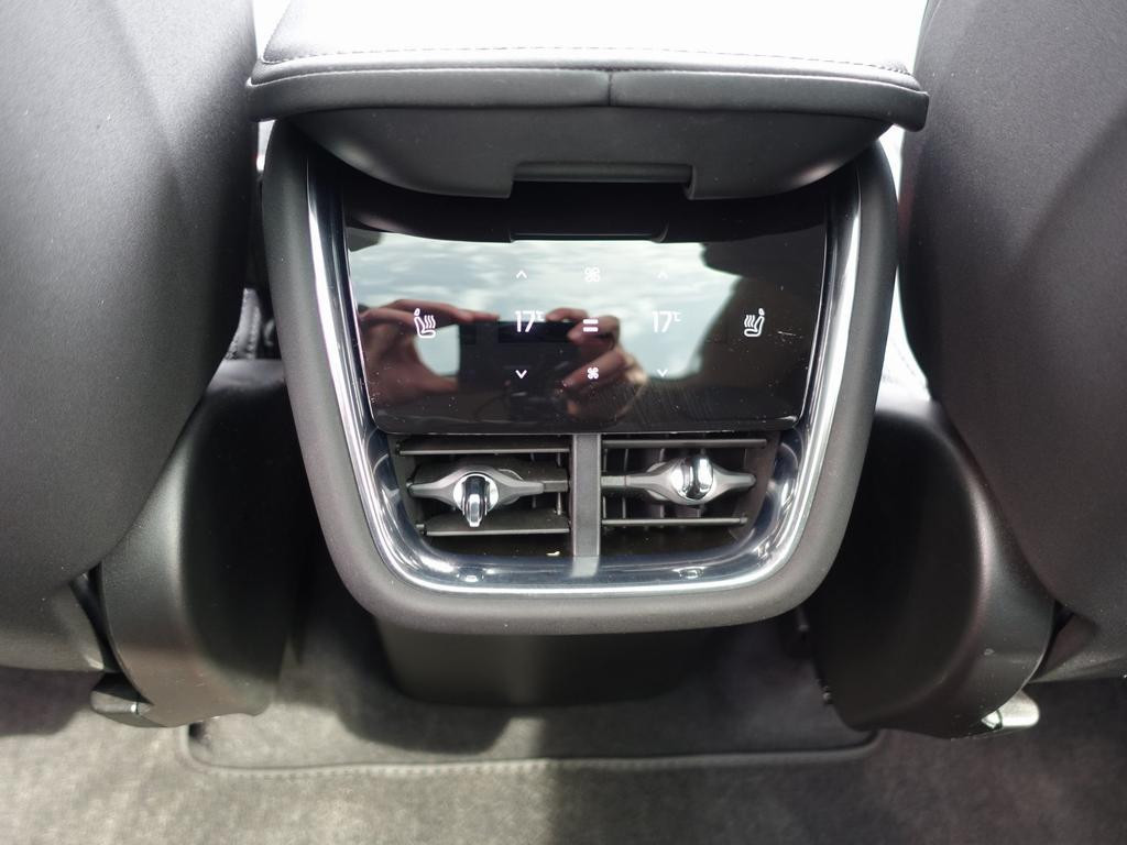 Volvo EX90