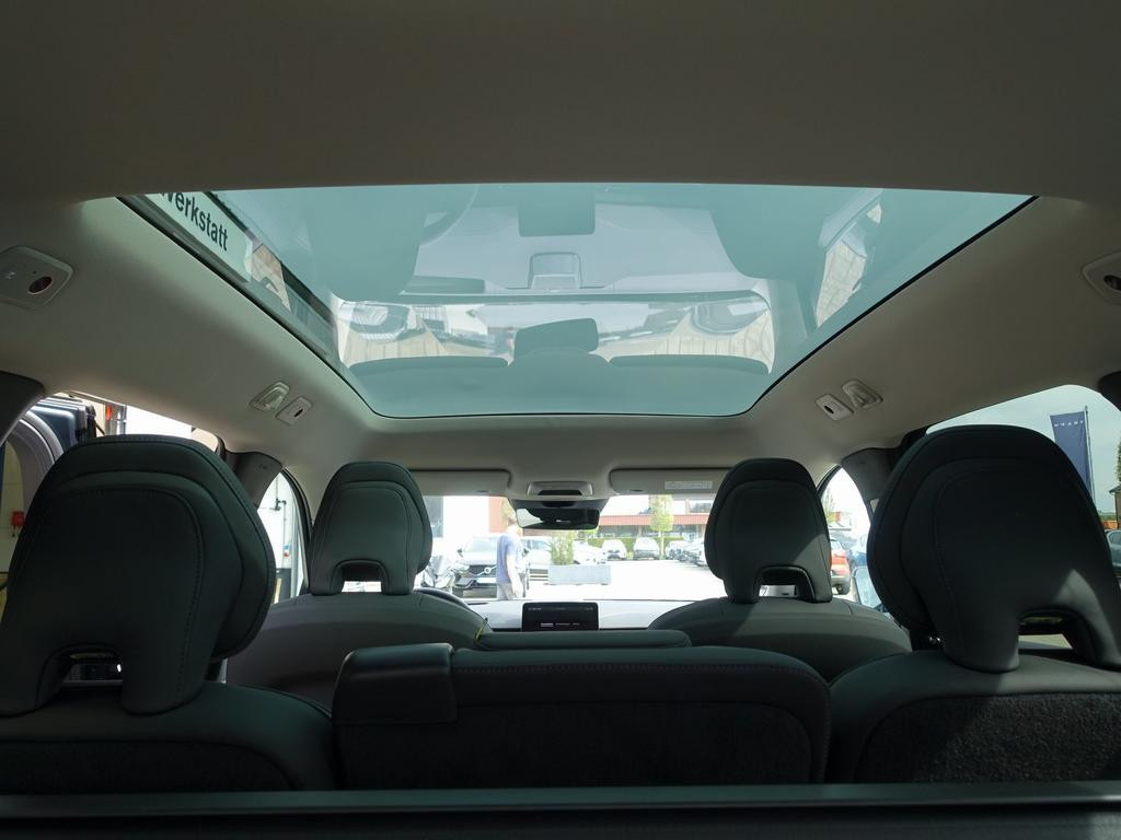 Volvo EX90