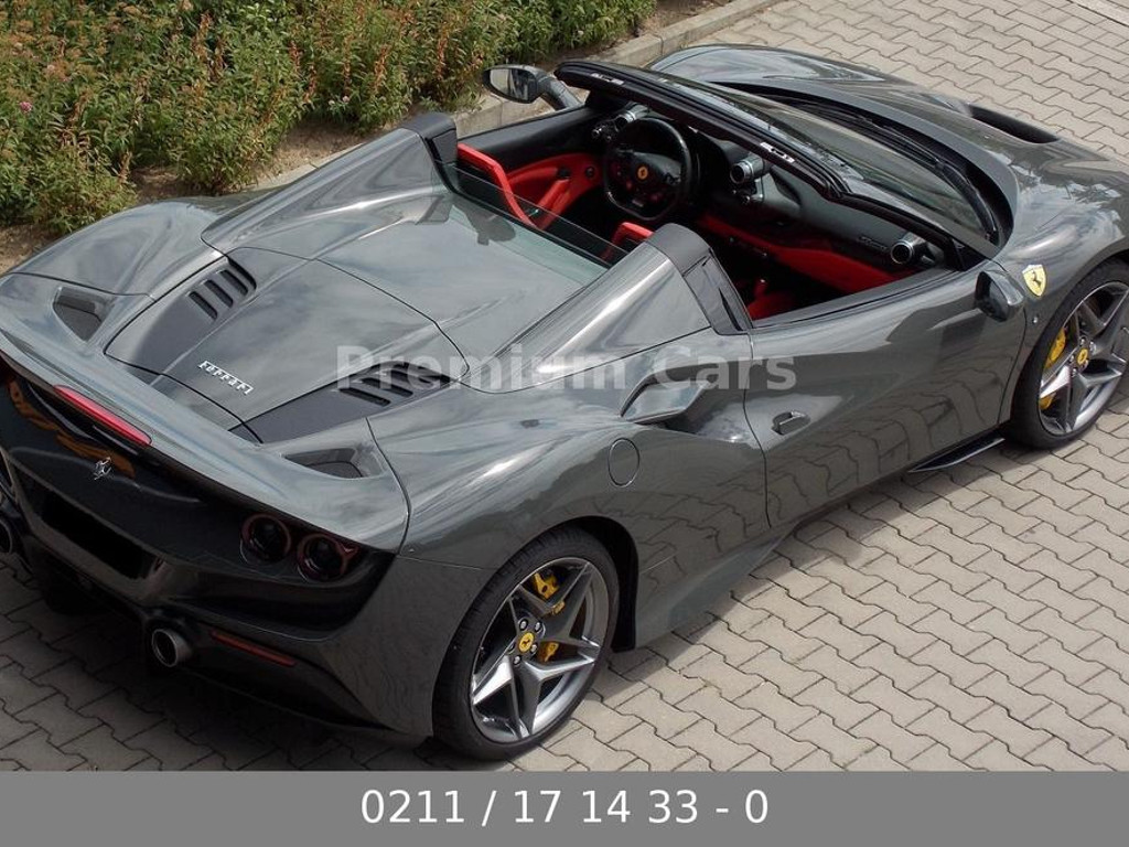 Ferrari F8