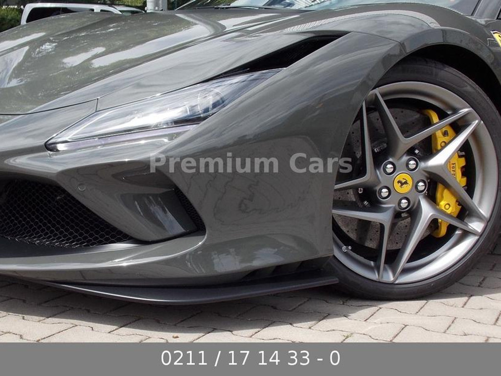 Ferrari F8