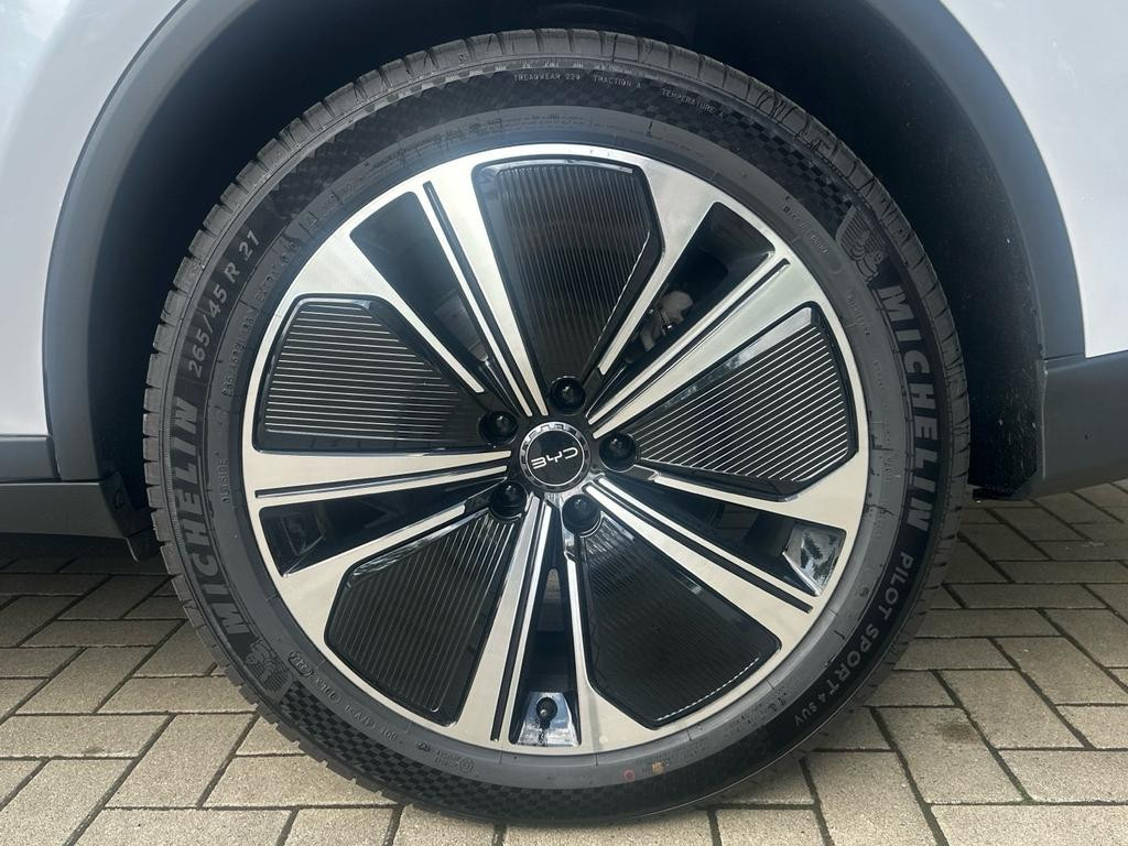 BYD Tang