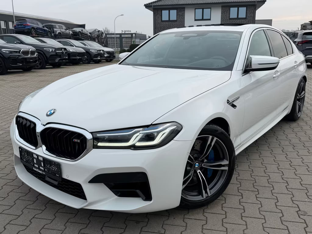 BMW M5 Sedan