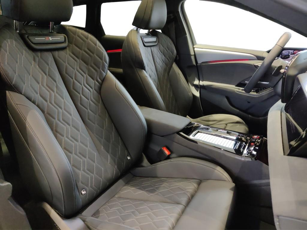 Audi S6 e-tron
