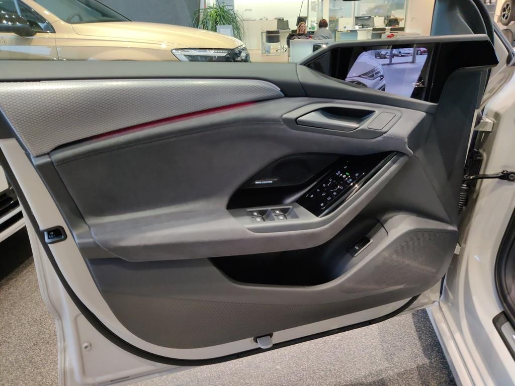 Audi S6 e-tron