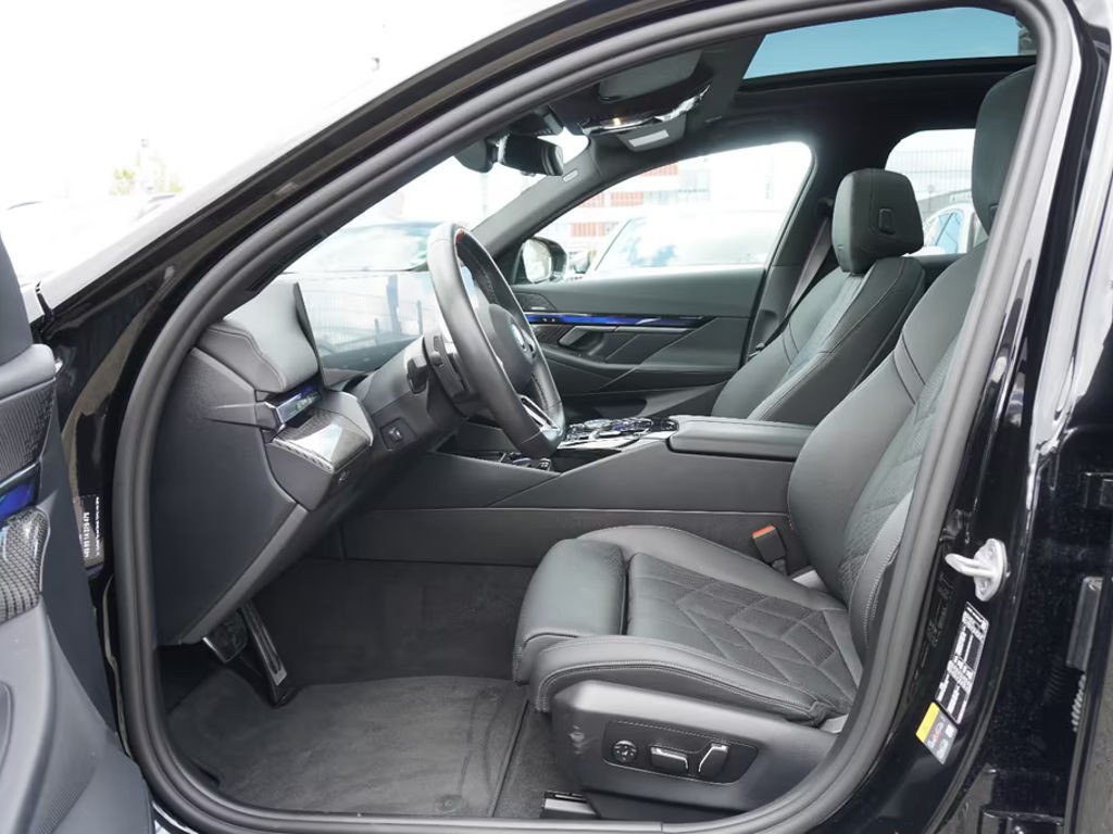 BMW i5