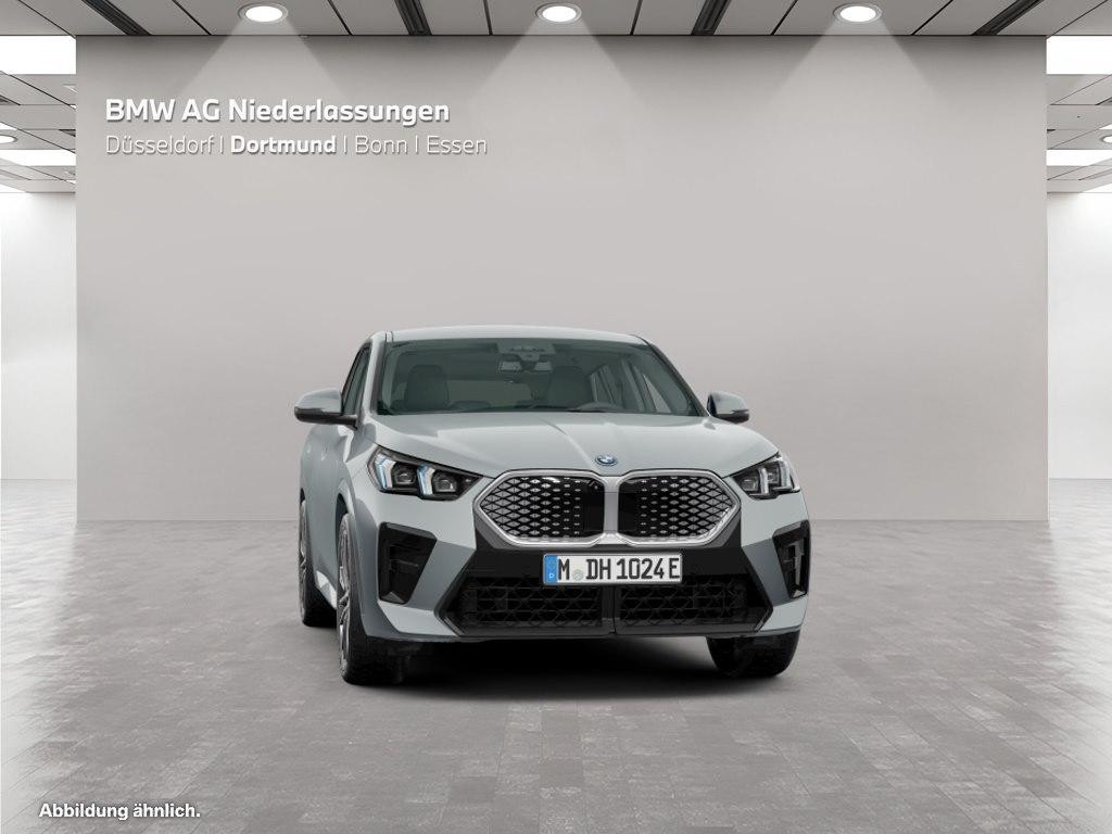 BMW iX2