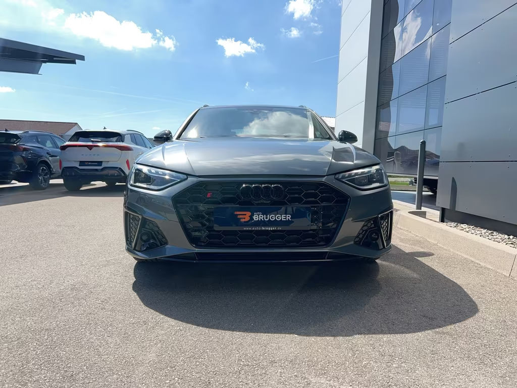 Audi S4