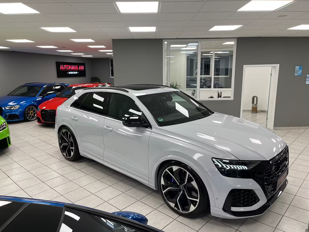 Audi RS Q8 | Voll | Suzuka | Dynamik+ | Soft | Massage