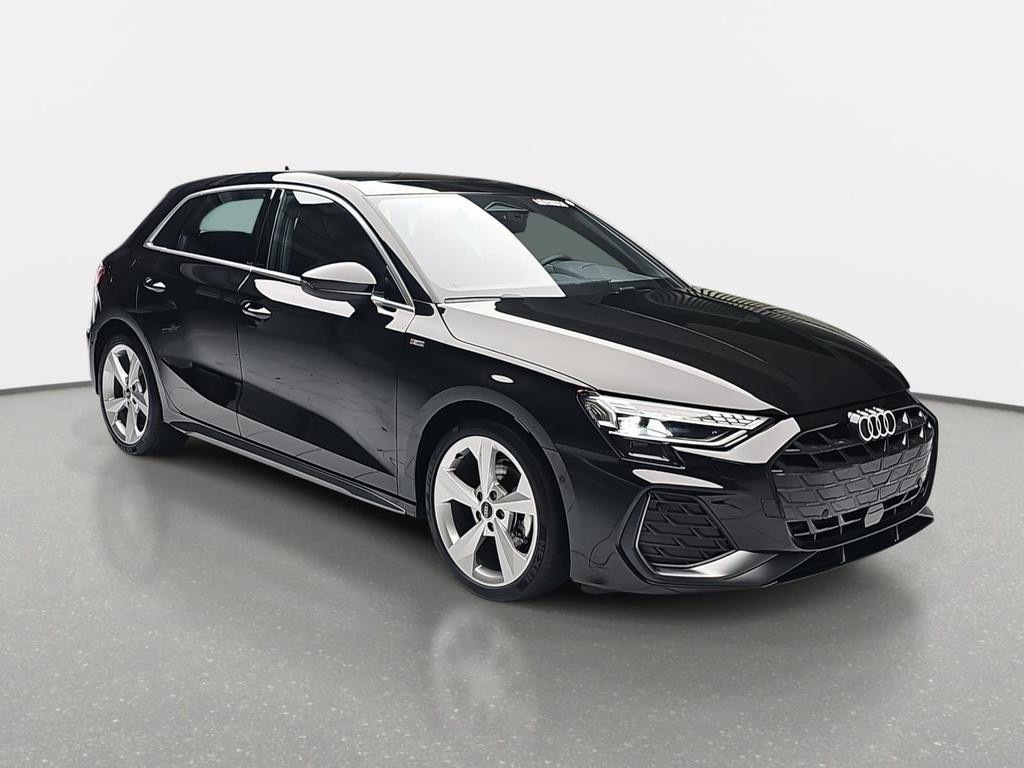 Audi A3 Sportback Sedan S-Line 35 TFSI