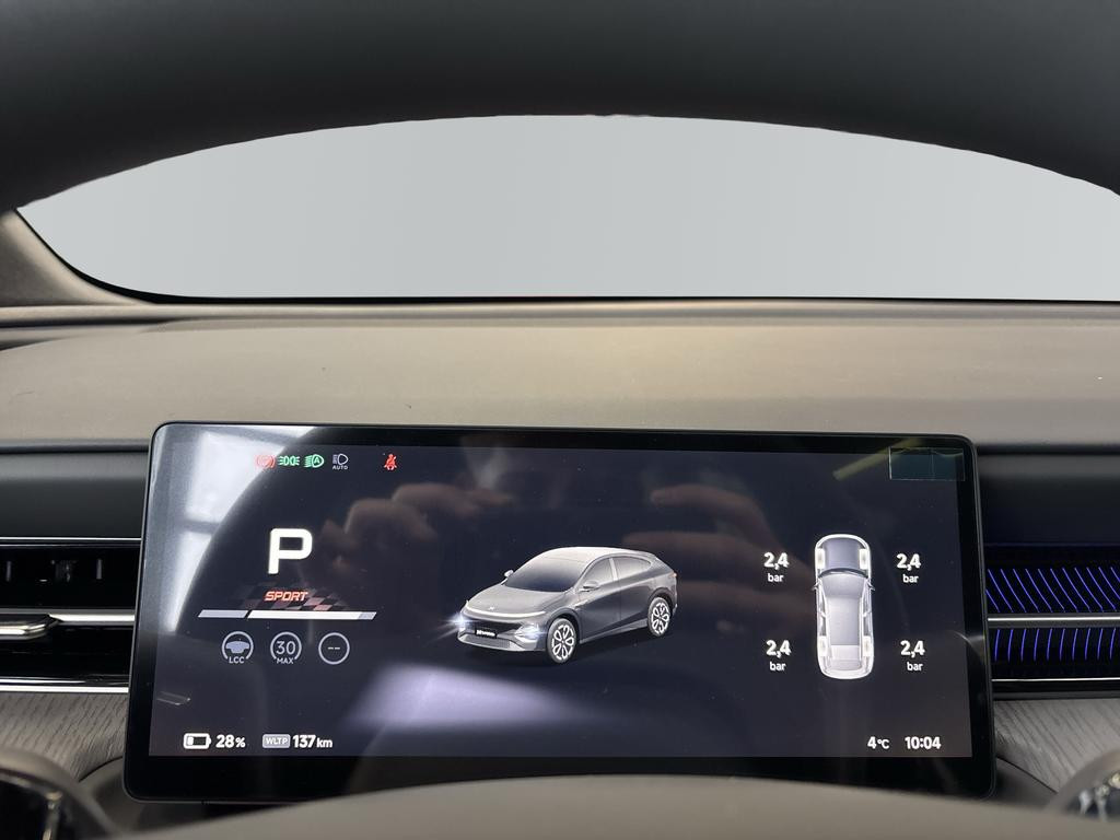 Xpeng G6