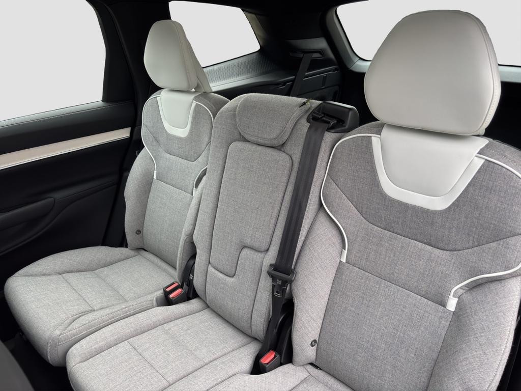 Volvo EX90