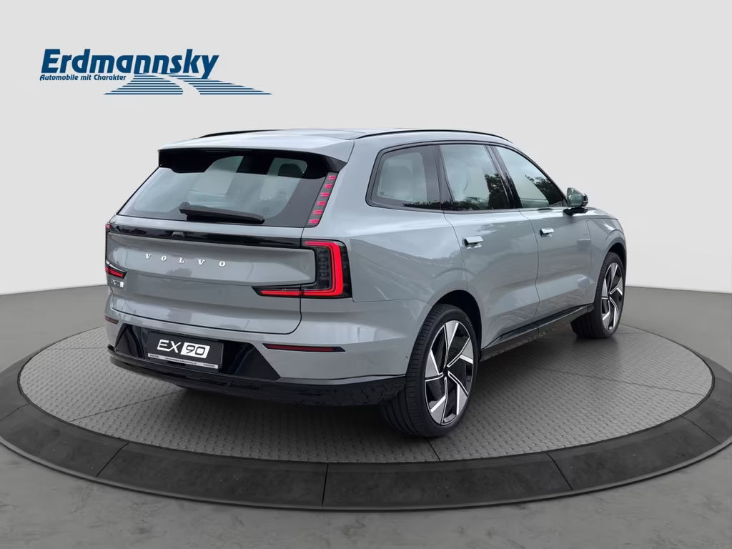 Volvo EX90