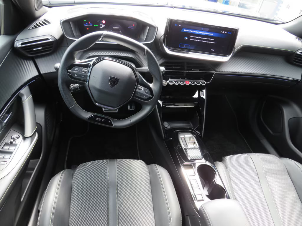 Peugeot e-2008