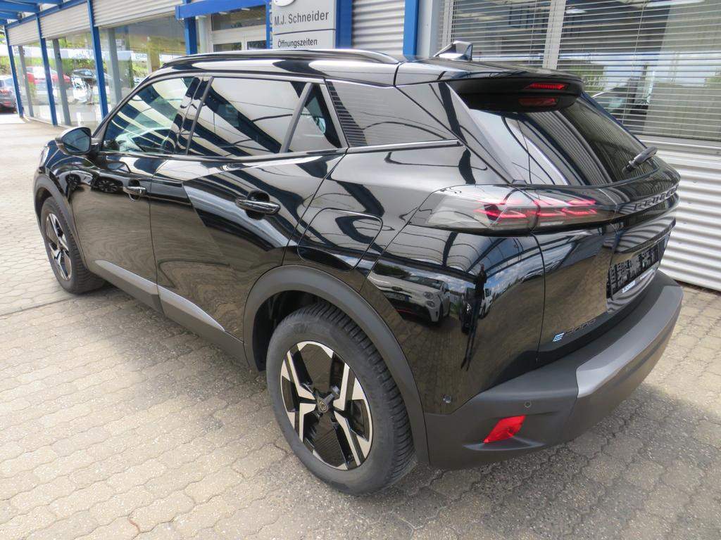 Peugeot e-2008