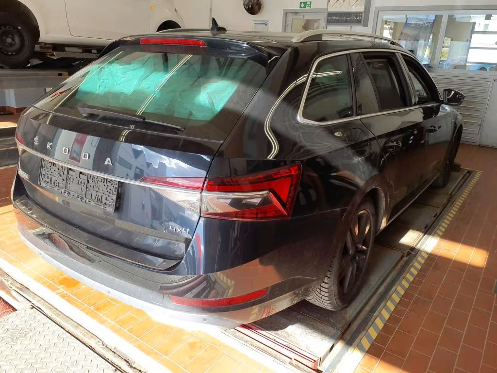 Skoda Superb Combi 4x4