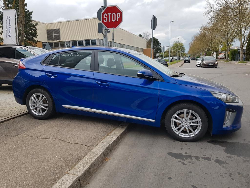 Hyundai Ioniq