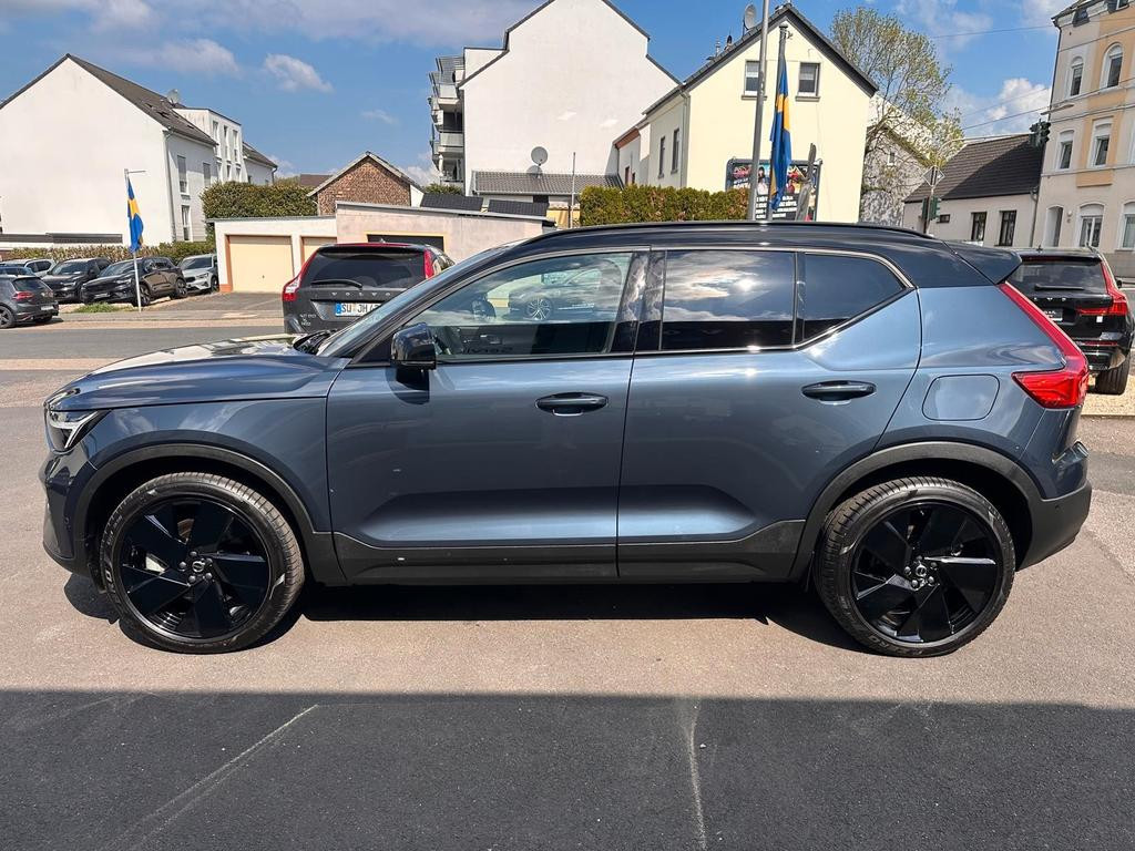 Volvo EX40