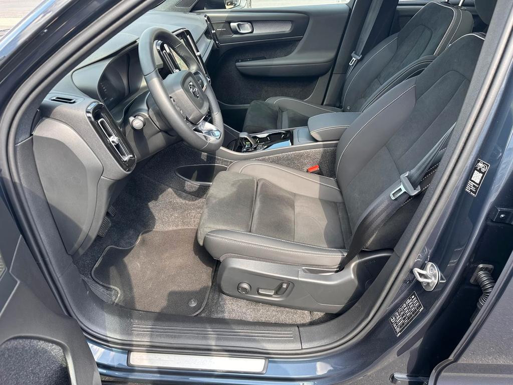 Volvo EX40