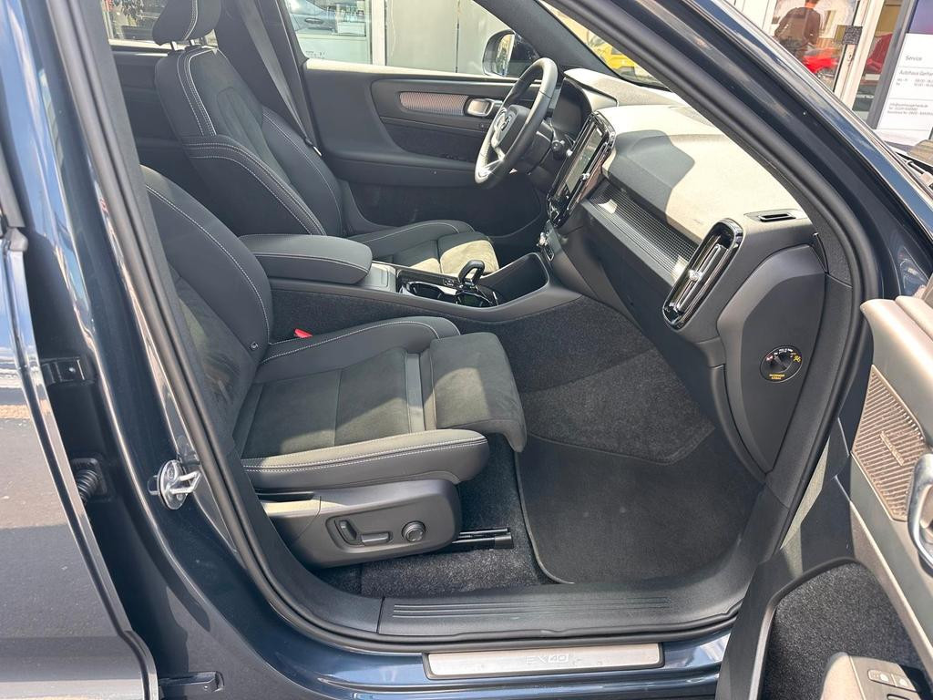Volvo EX40