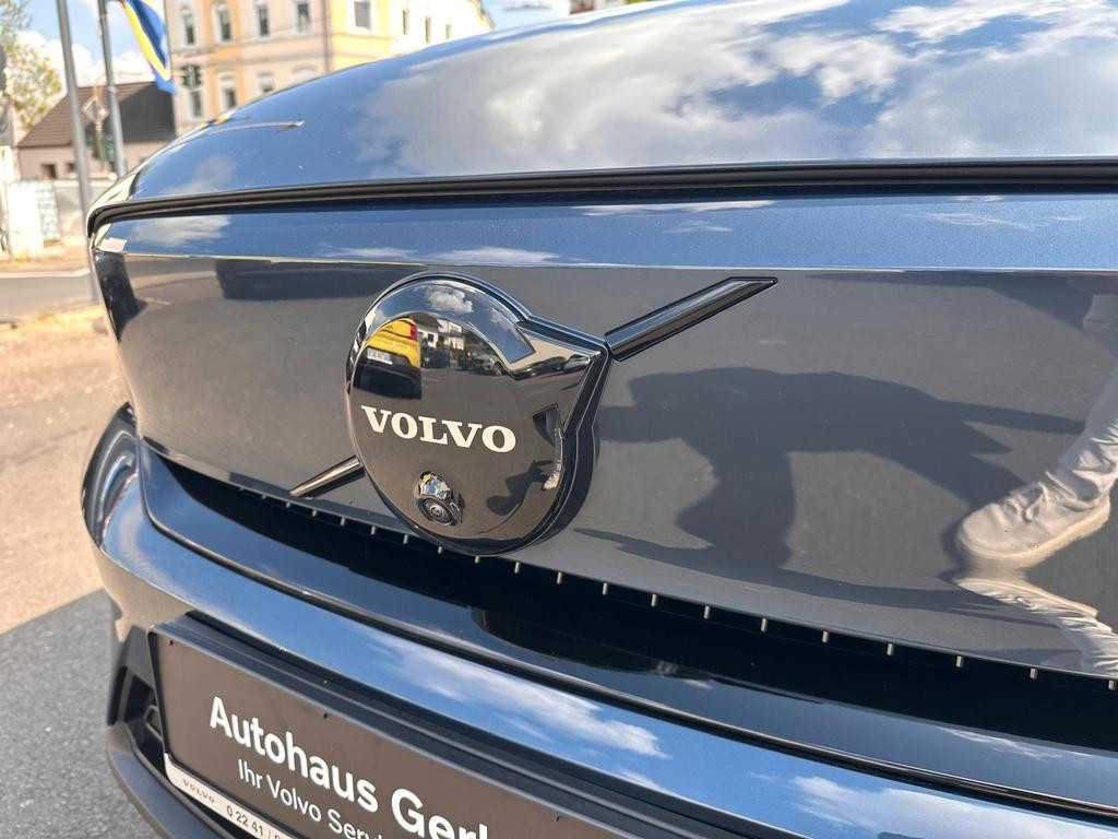 Volvo EX40