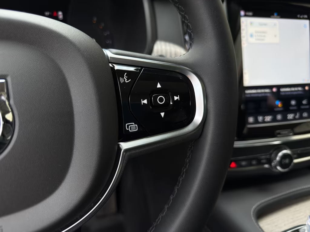 Volvo V90 Cross Country