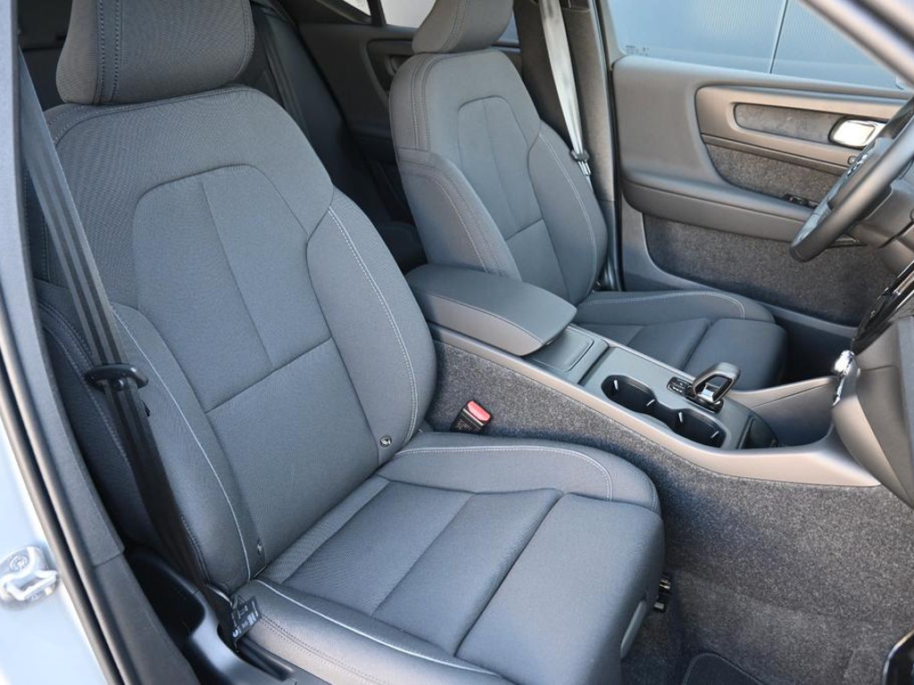 Volvo EX40