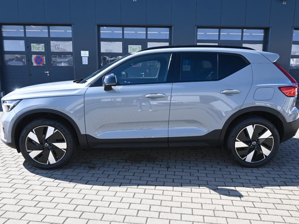 Volvo EX40