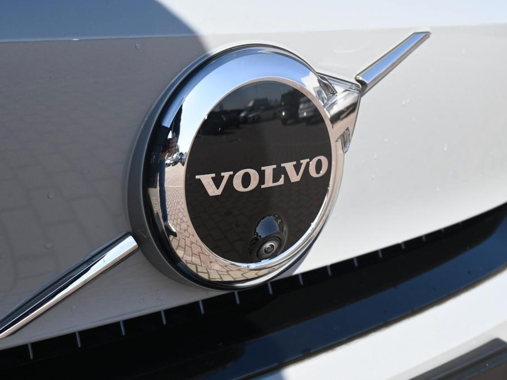 Volvo EX40