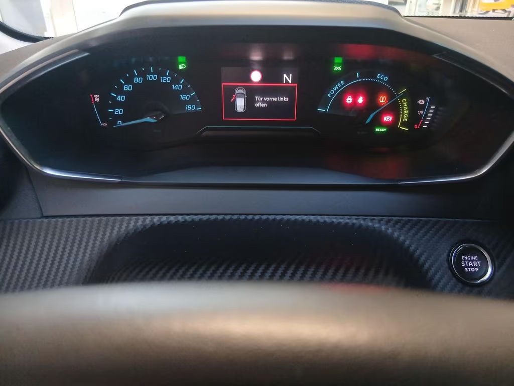 Peugeot e-208