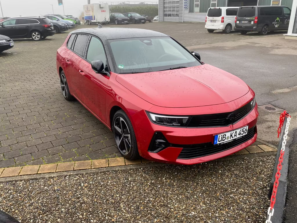Opel Astra Sports Tourer Grand Sport 1.2 Turbo Turbo GS-Line