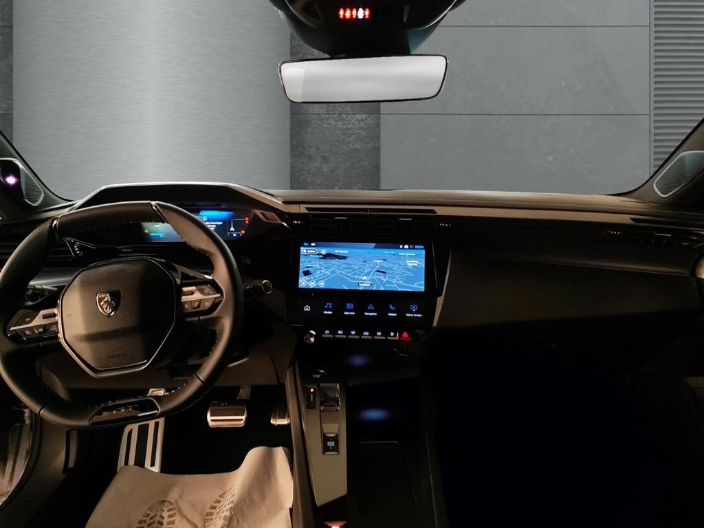 Peugeot e-308