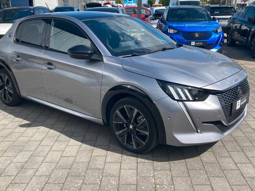 Peugeot e-208