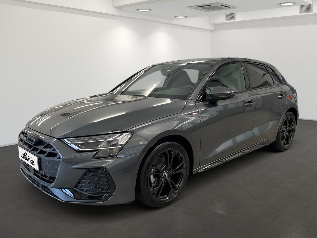 Audi A3 Sportback Sedan S-Line 35 TFSI