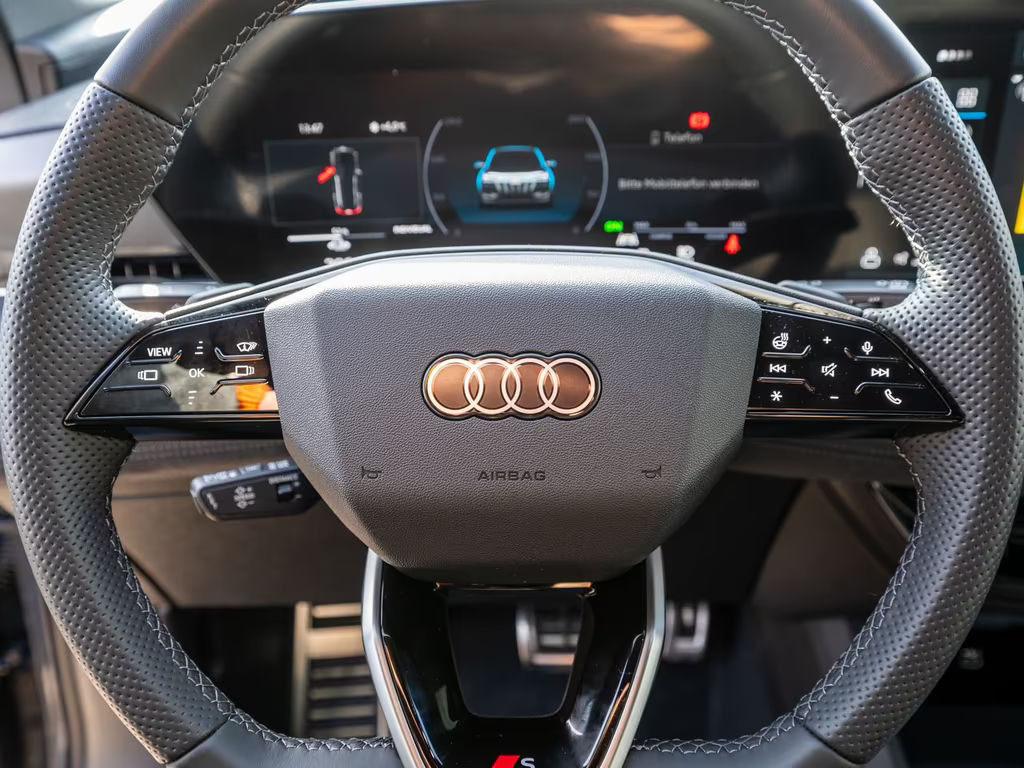 Audi Q6 e-tron