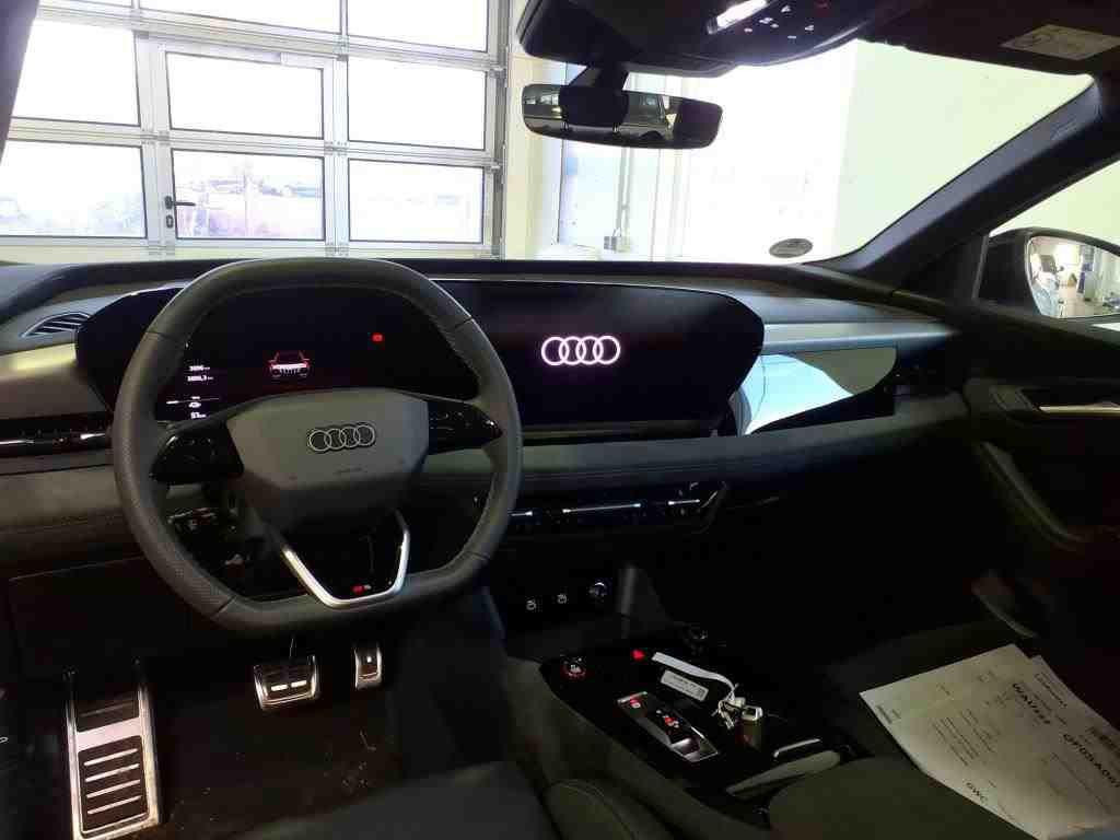 Audi SQ6 e-tron