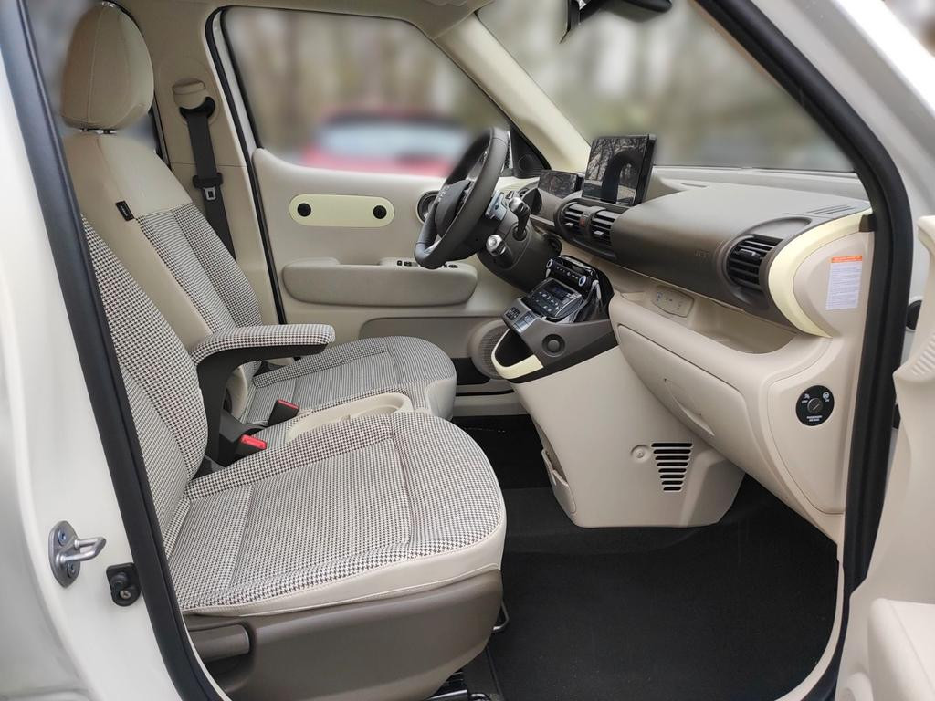 Hyundai INSTER