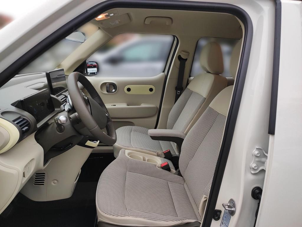 Hyundai INSTER