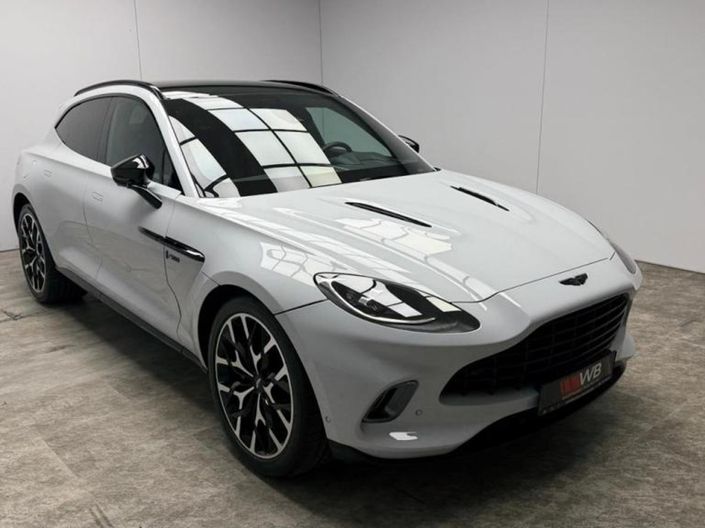 Aston Martin DBX
