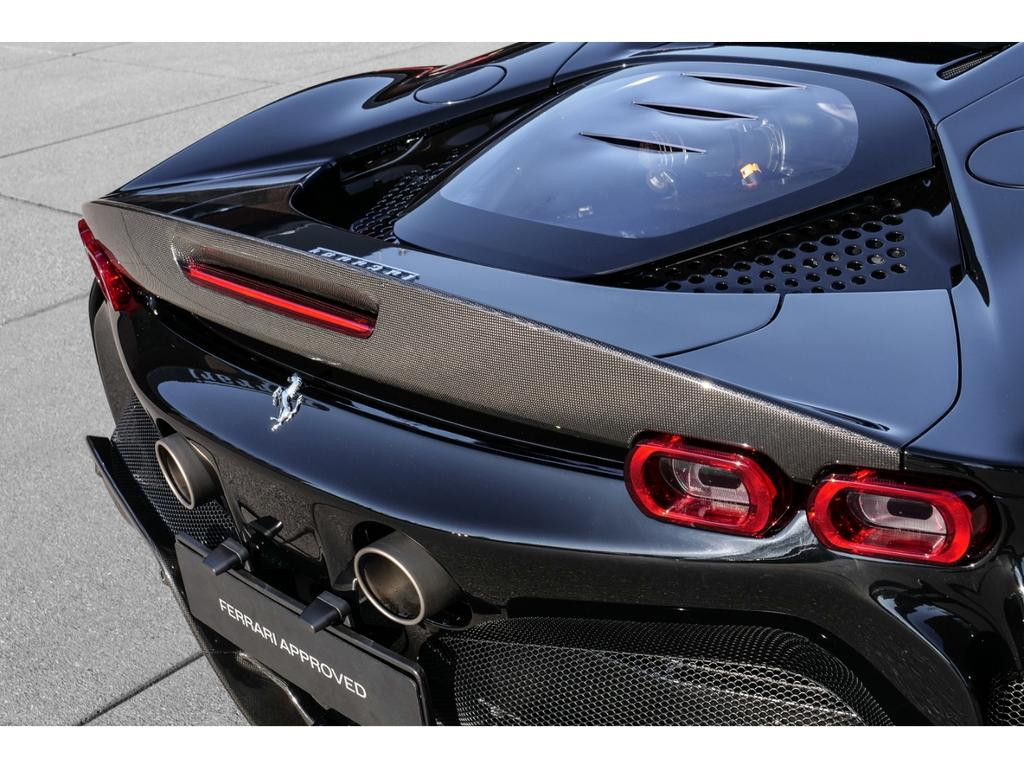 Ferrari SF90