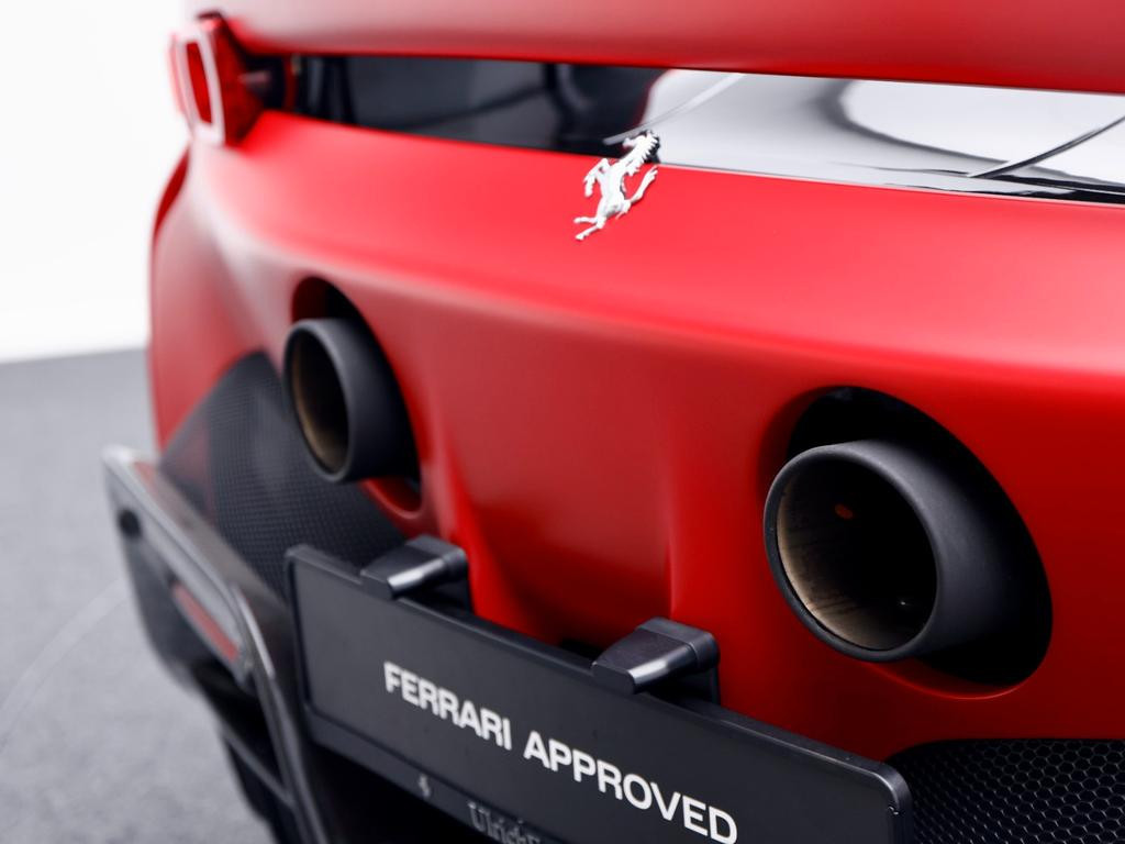 Ferrari SF90