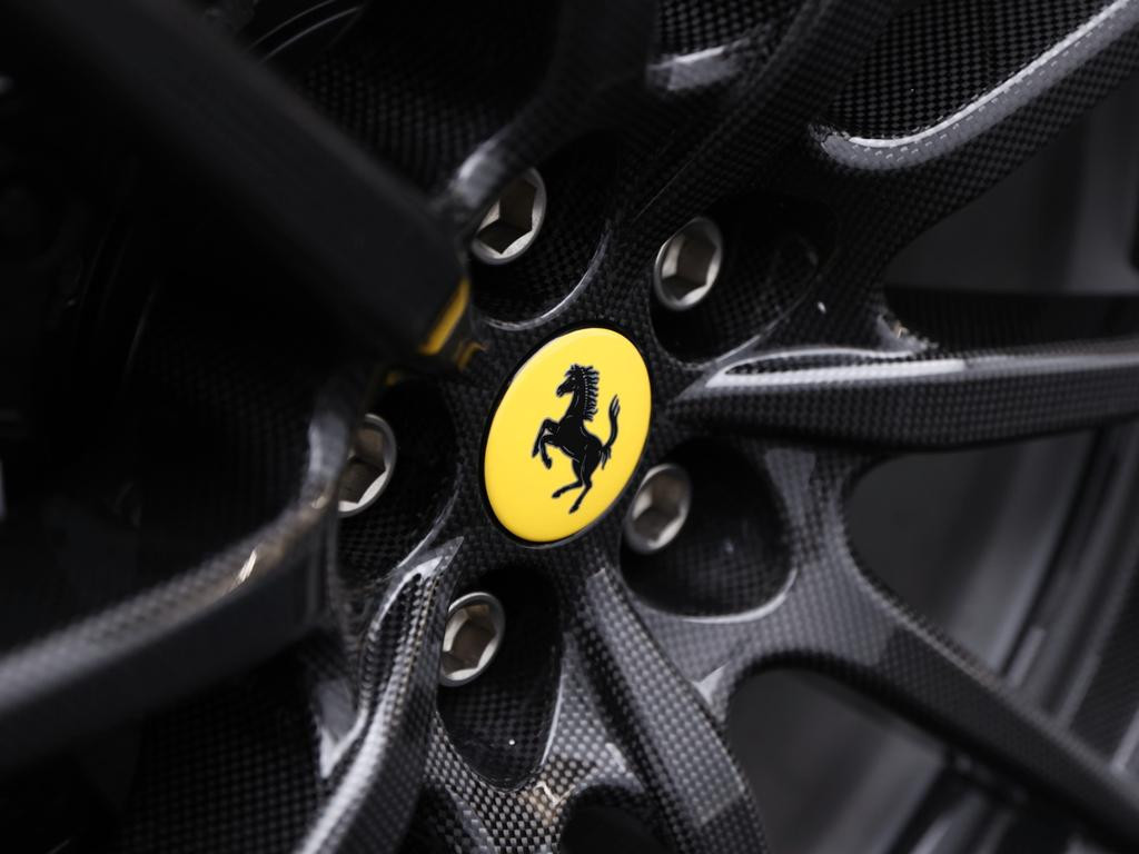 Ferrari SF90