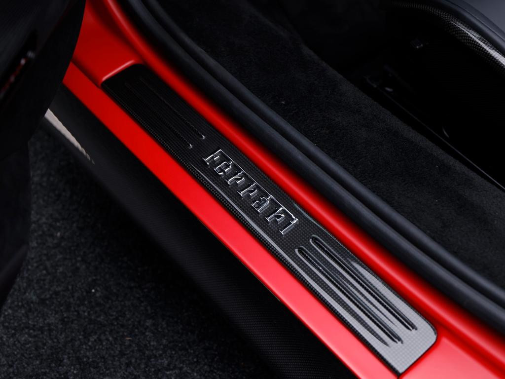 Ferrari SF90