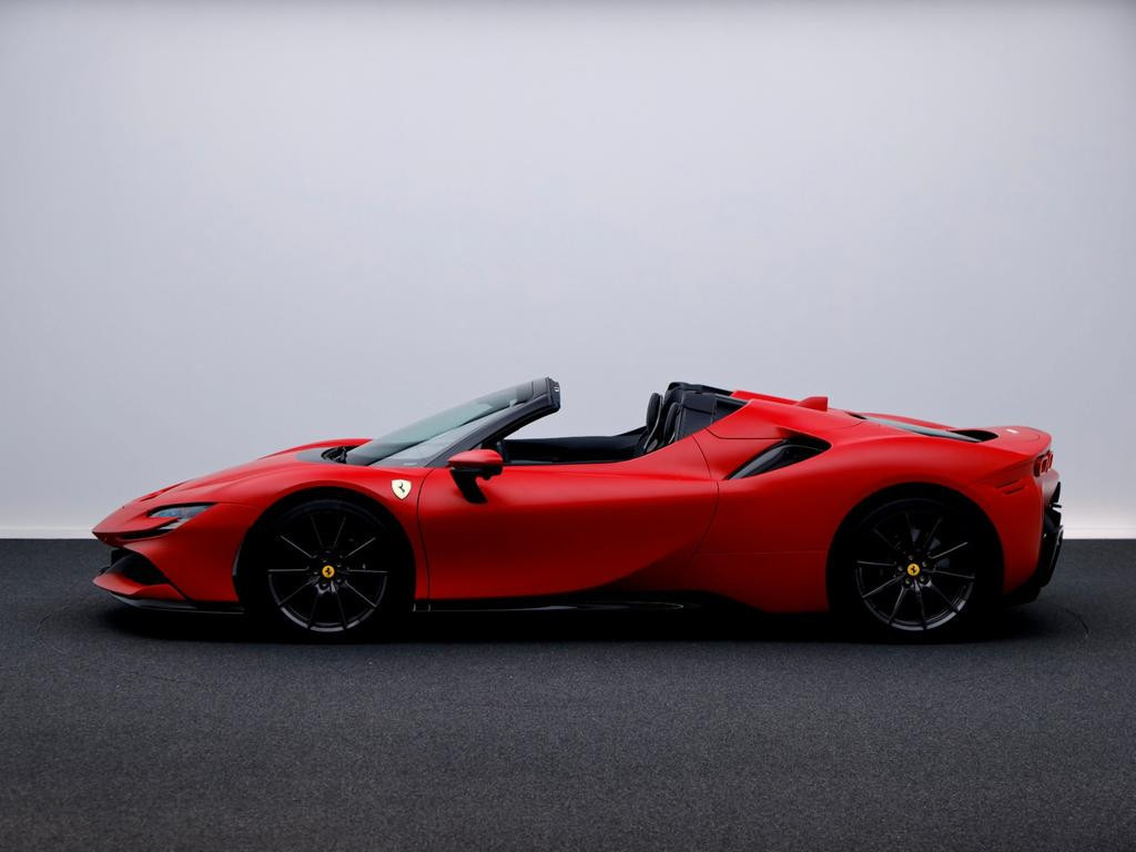 Ferrari SF90