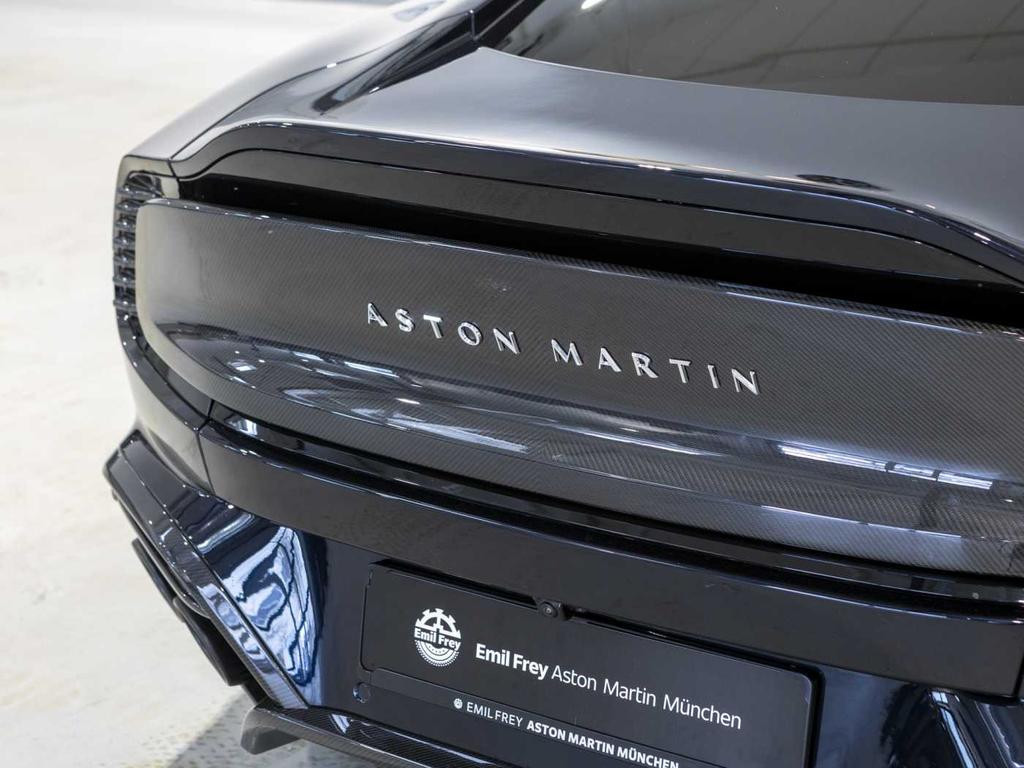 Aston Martin Vanquish